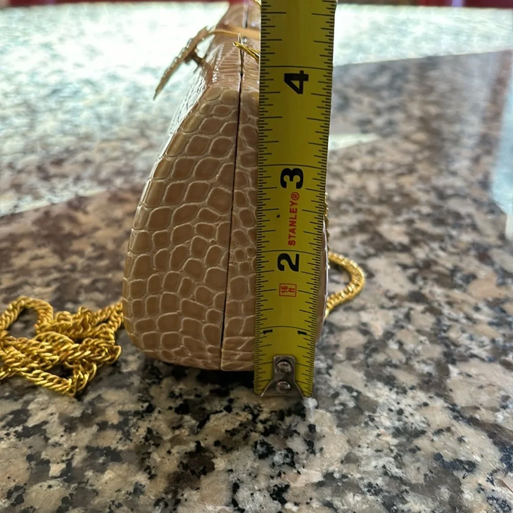 N/A hard shell